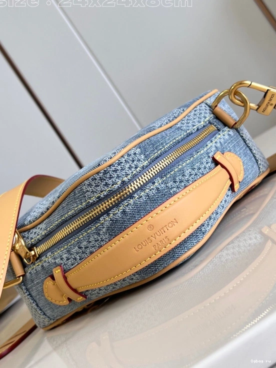 Messenger-24*24*8CM Chess VUITTON LOUIS 0712